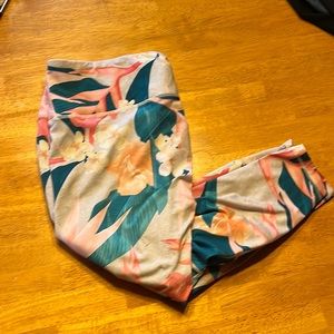 #67 Old Navy Activewear Pants XL